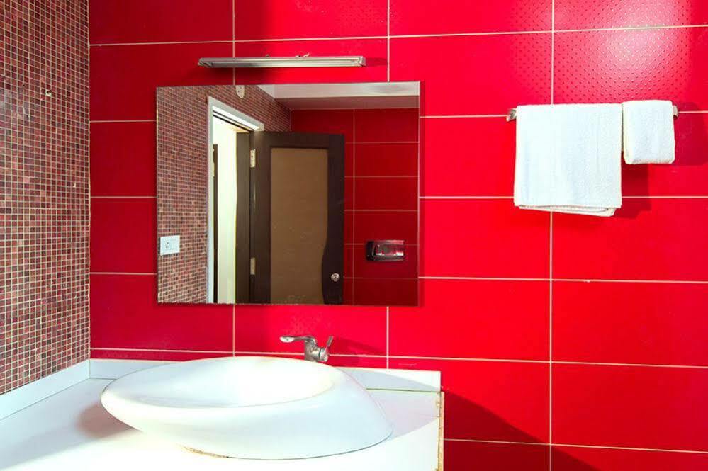 Phoenix Hospitality Services Τσενάι Εξωτερικό φωτογραφία